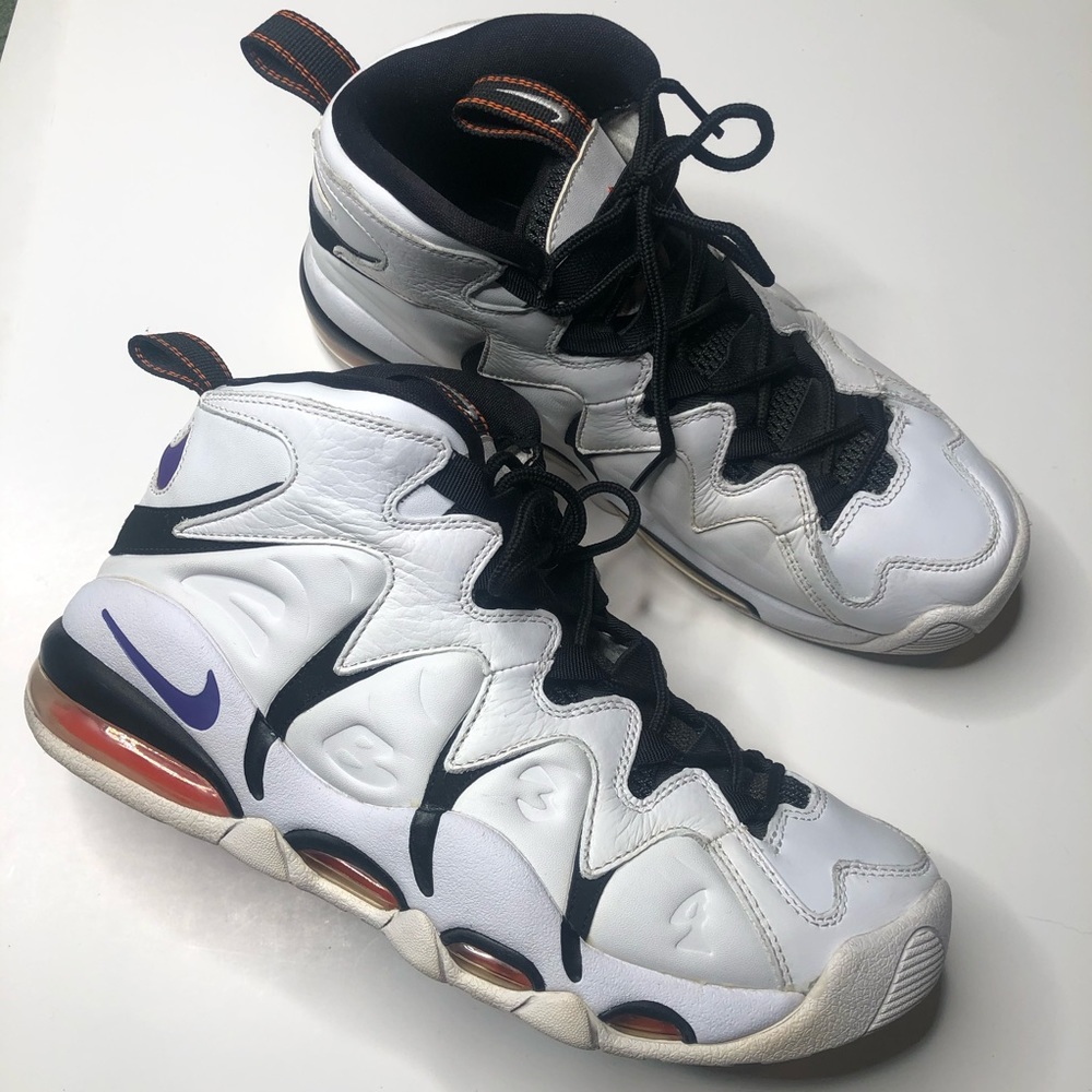 Nike CB Hi Top Basketball Shoe